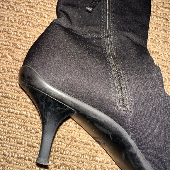 Prada Neoprene Pointed Toe Kitten Heel Ankle Boots - Picture 4 of 12